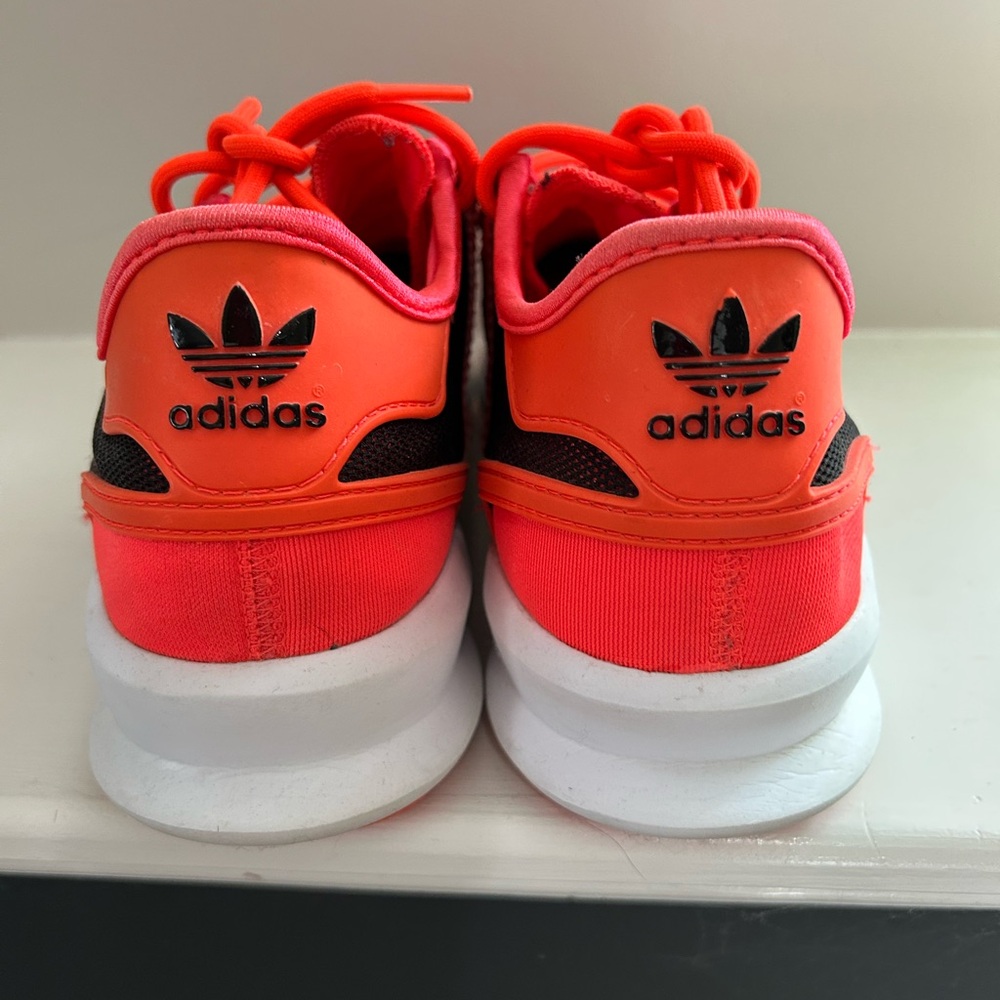 Adidas SL Rise - Picture 2 of 4